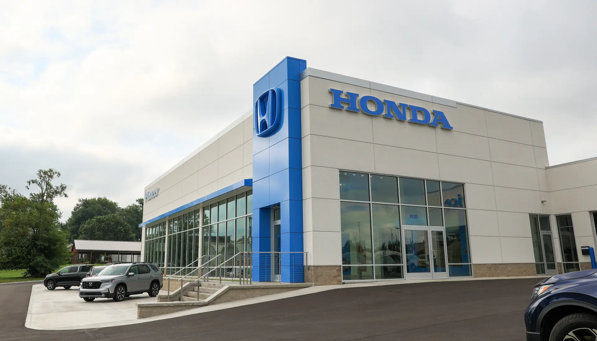 Exterior of the new Honda dealership showroom