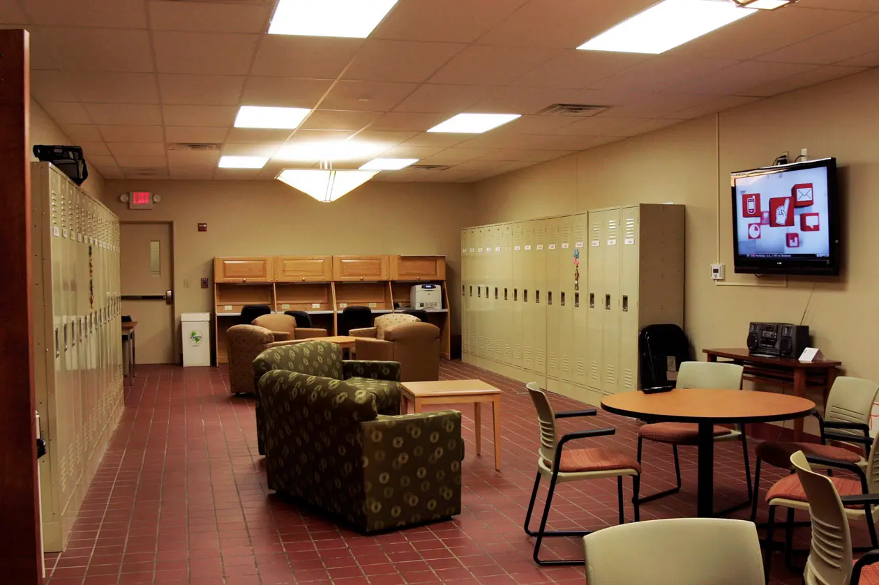 New student lounge area with workstations